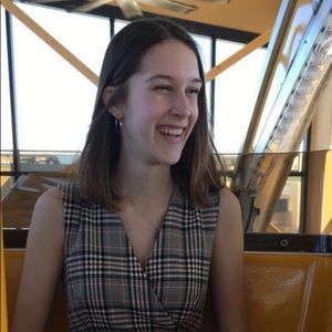 Meet your Posher, Aila